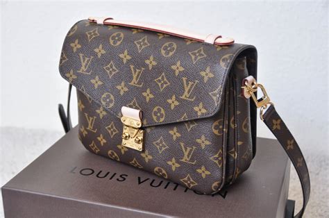 louis vuitton pochette metis replica uk|Louis Vuitton petit metis.